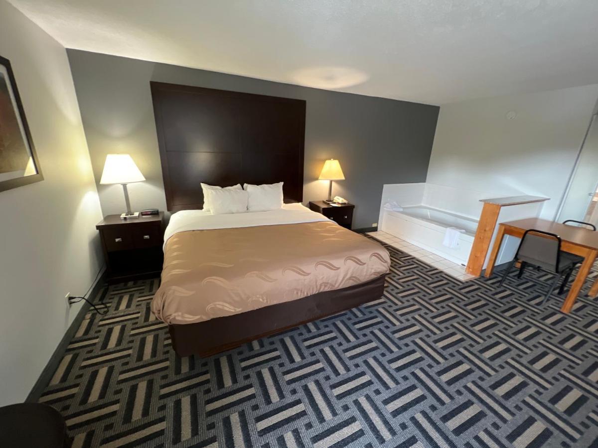 Quality Inn & Suites Rosemount Exteriör bild